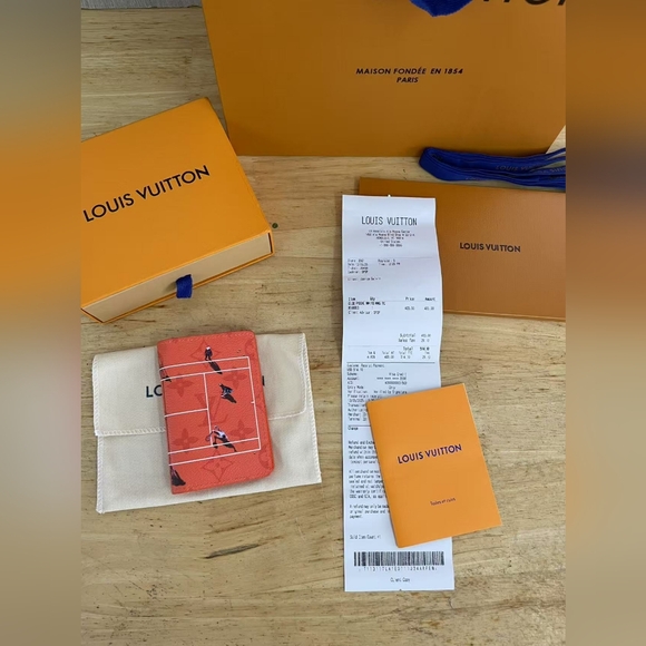 Louis Vuitton Pocket Organizer - Picture 1 of 12